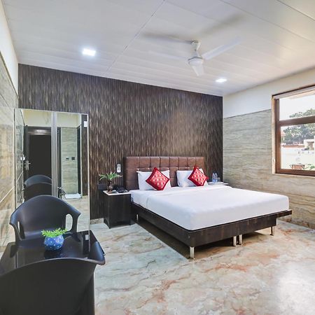 Hotel Singh Palace Delhi  Buitenkant foto