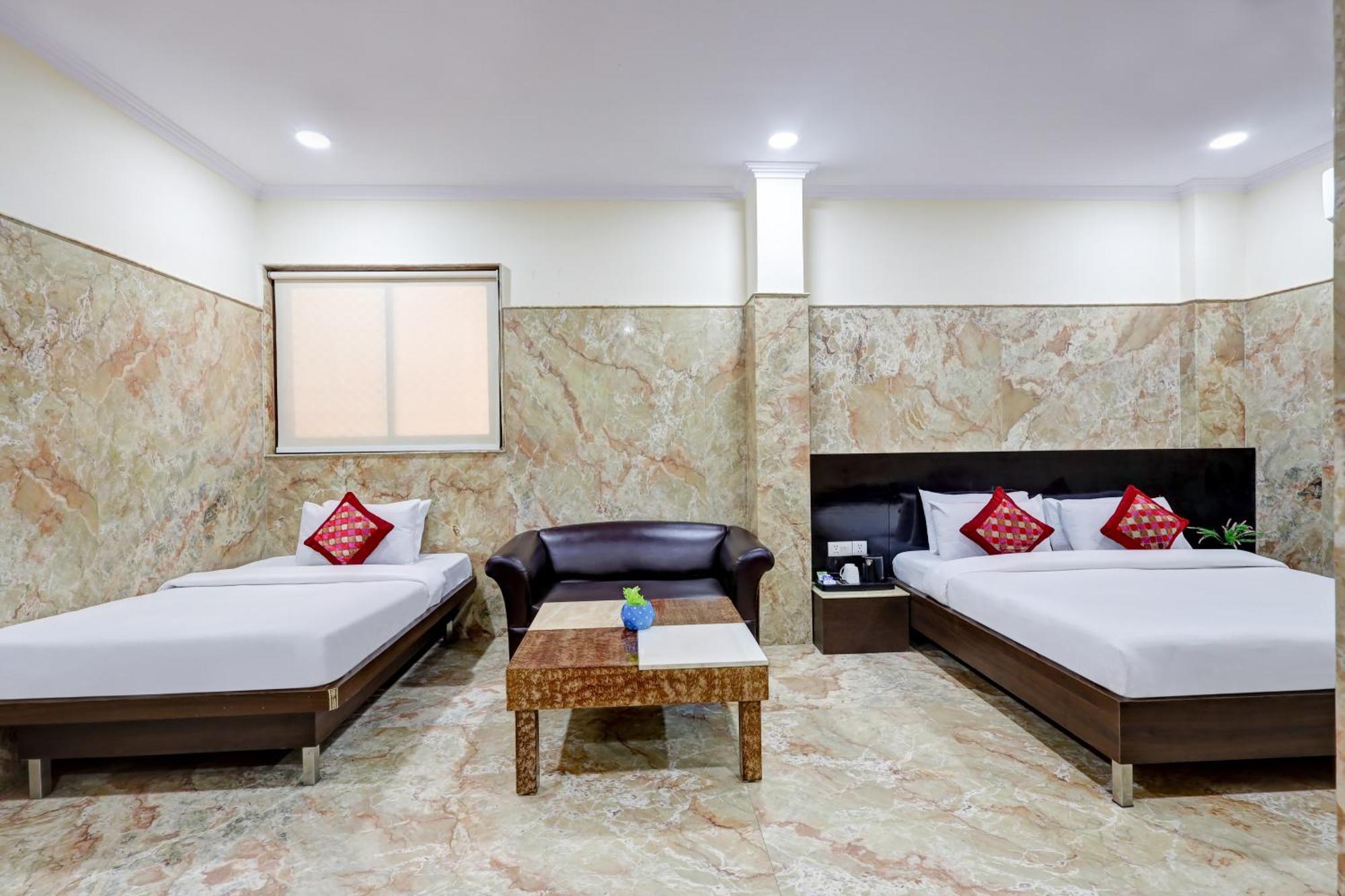 Hotel Singh Palace Delhi  Buitenkant foto