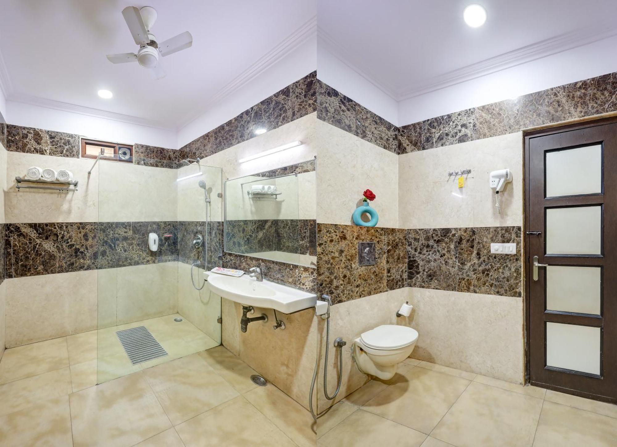 Hotel Singh Palace Delhi  Buitenkant foto