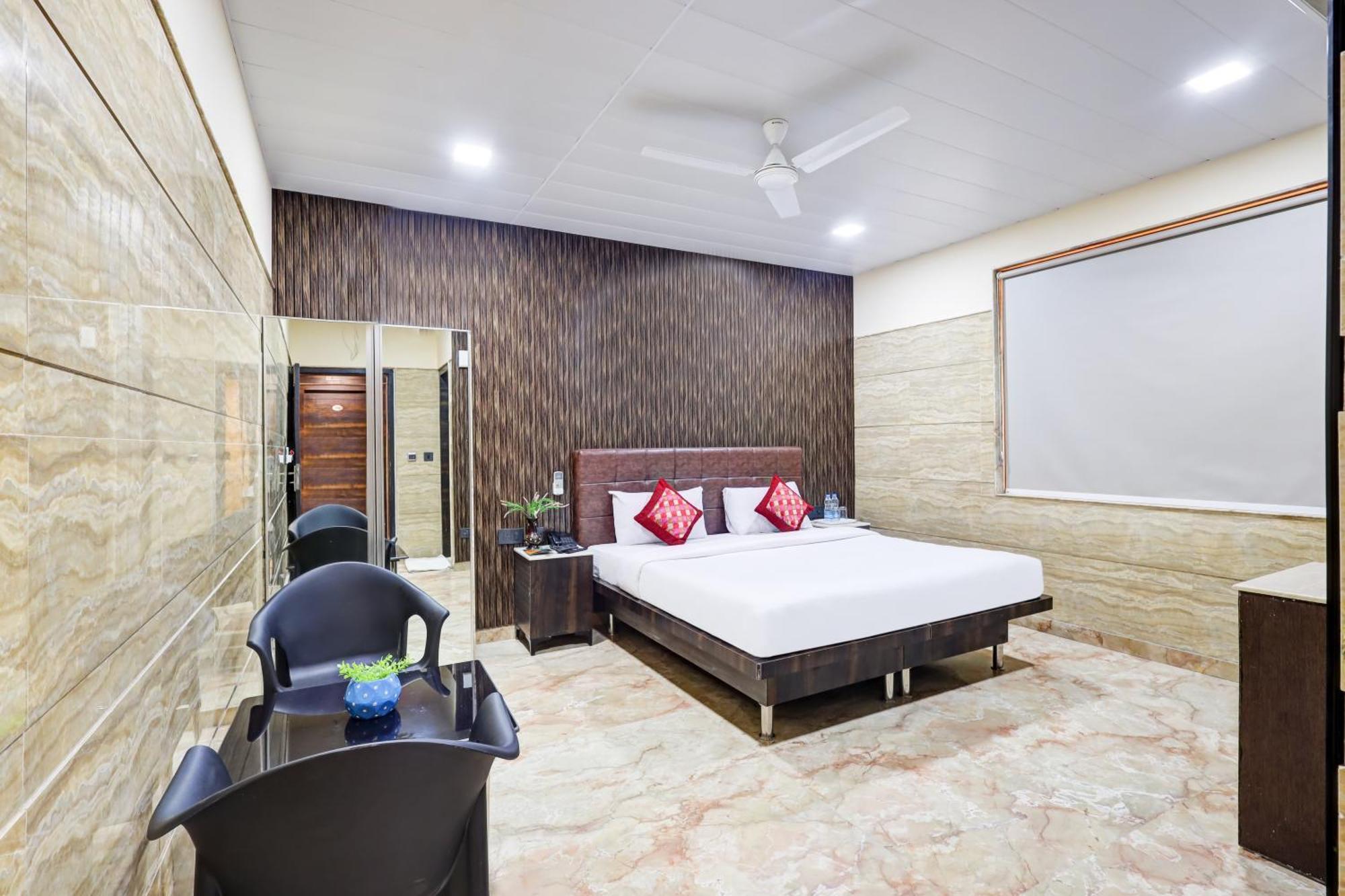 Hotel Singh Palace Delhi  Buitenkant foto