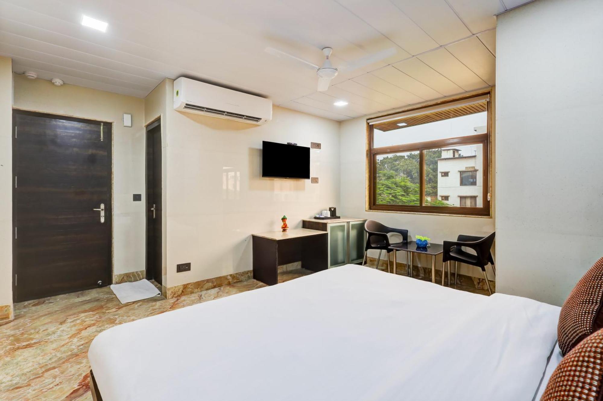 Hotel Singh Palace Delhi  Buitenkant foto